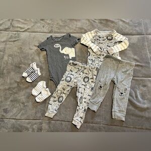 Baby Clothing Set with Animal Prints